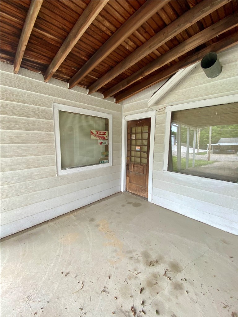 907 E Jefferson Avenue Property Photo 8