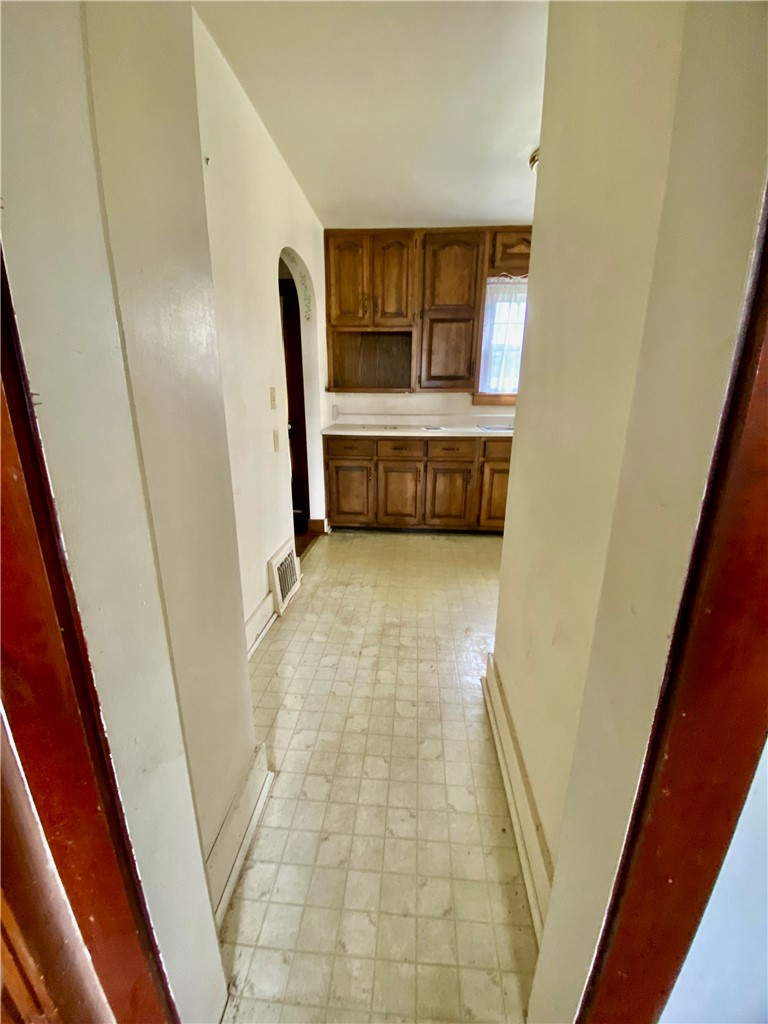 907 E Jefferson Avenue Property Photo 28
