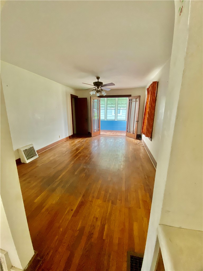 907 E Jefferson Avenue Property Photo 31