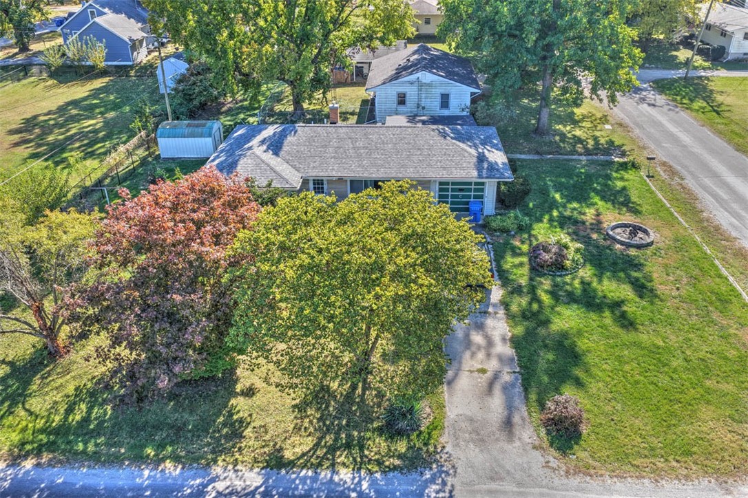 402 E Seiberling Street Property Photo 2