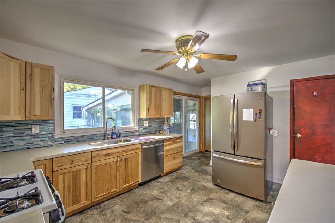 402 E Seiberling Street Property Photo 13