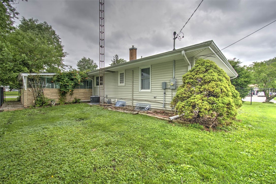 402 E Seiberling Street Property Photo 19