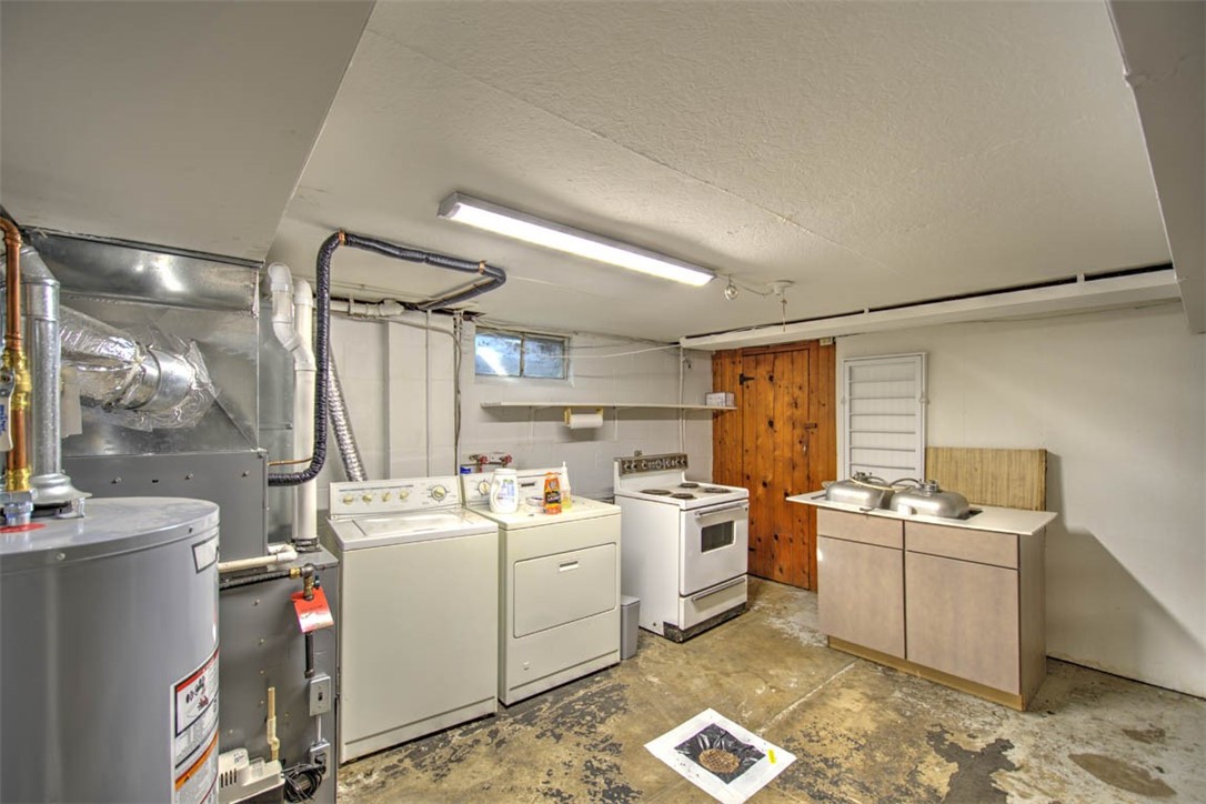 402 E Seiberling Street Property Photo 20