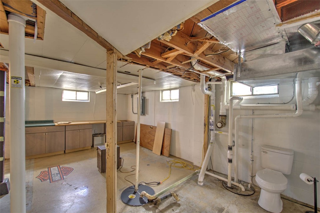 402 E Seiberling Street Property Photo 21