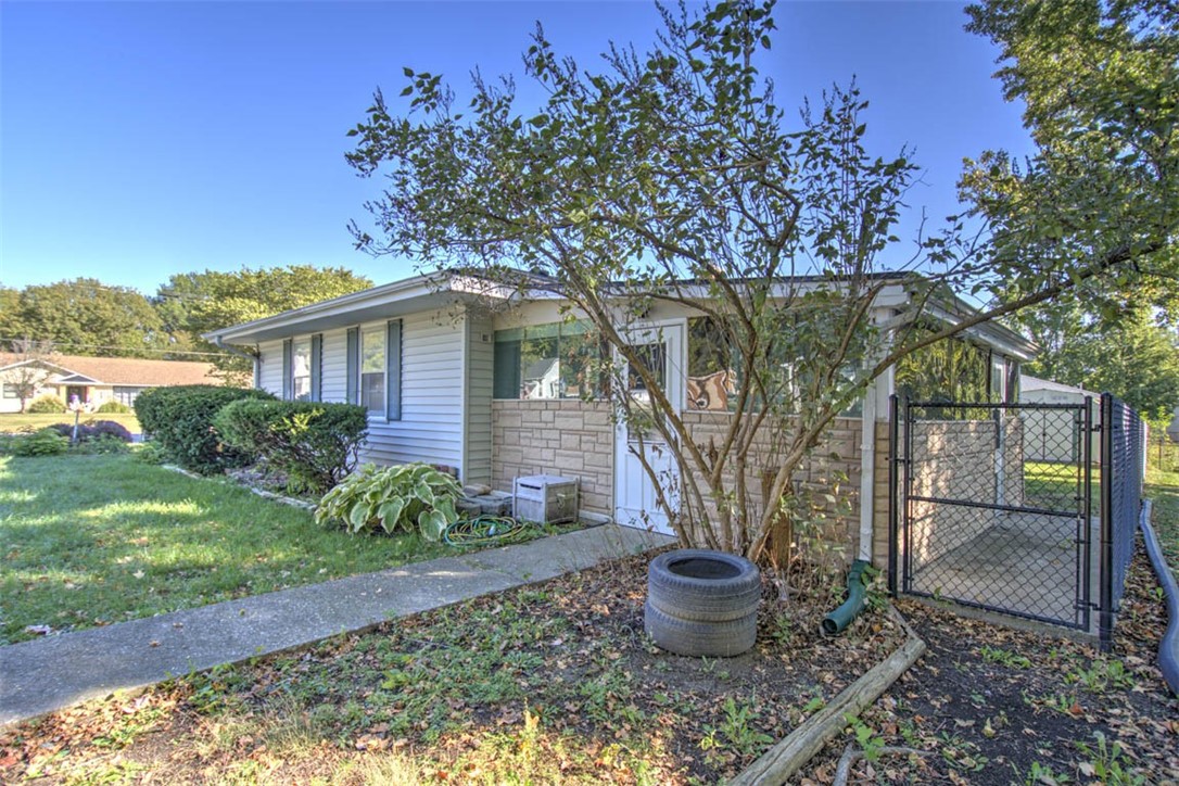 402 E Seiberling Street Property Photo 23