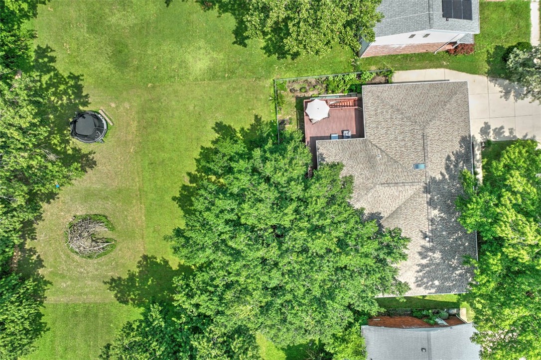 2377 N Florian Avenue Property Photo 4