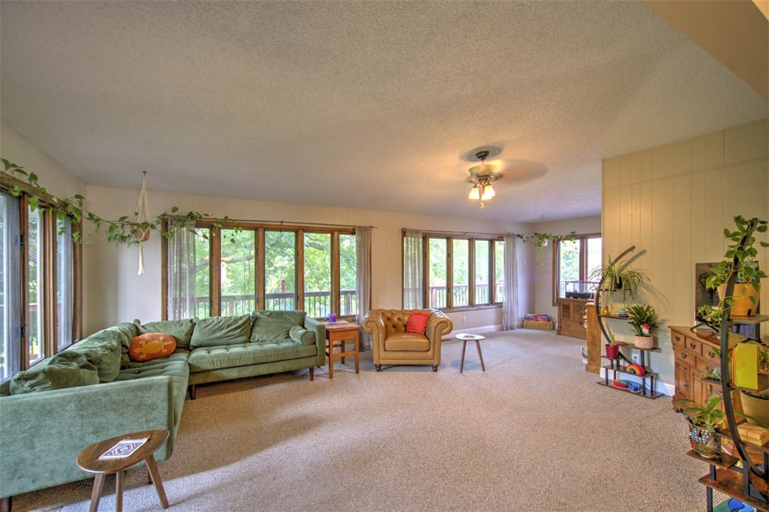 2377 N Florian Avenue Property Photo 10