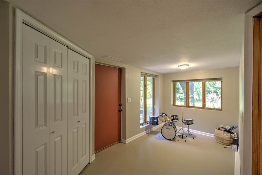 2377 N Florian Avenue Property Photo 27