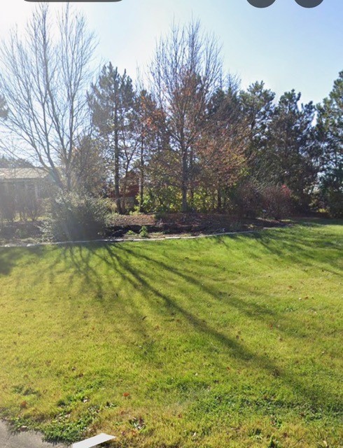 225 E Mueller Court Property Photo 2