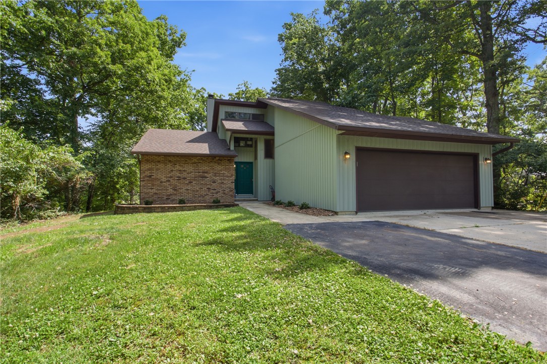 8838 E Chinquapin Avenue Property Photo 3