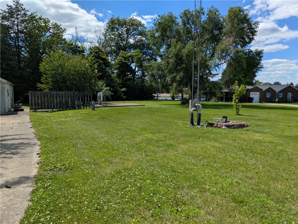 1229 N High Street Property Photo 3