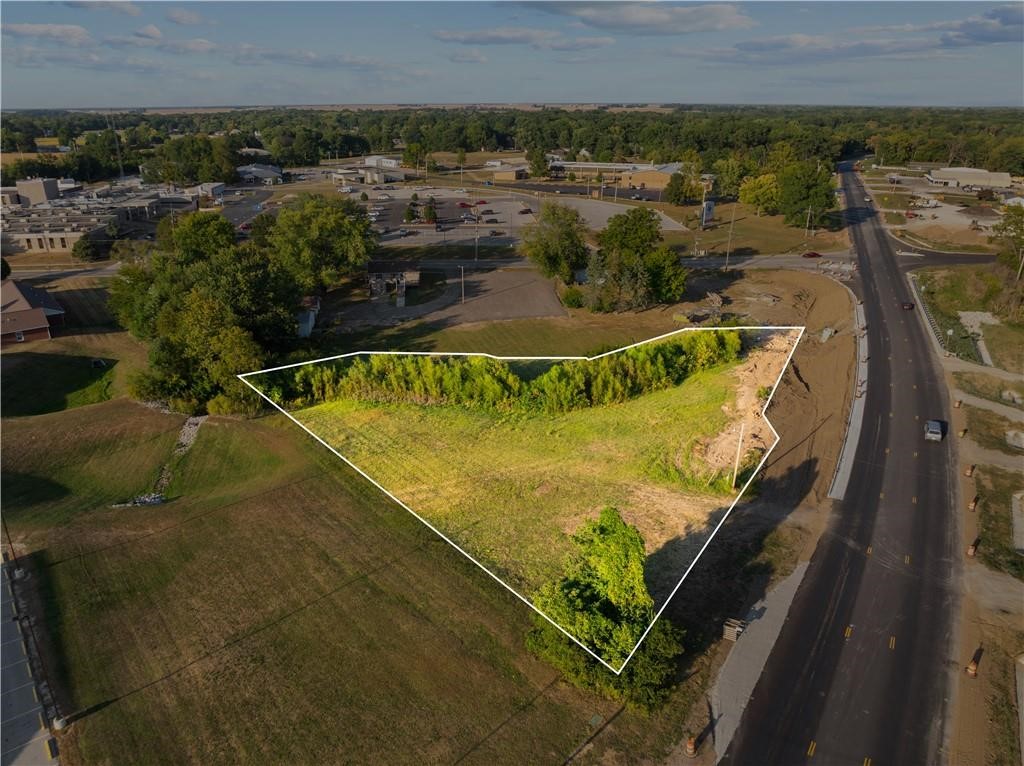 15403 Us Highway 150 Property Photo 4