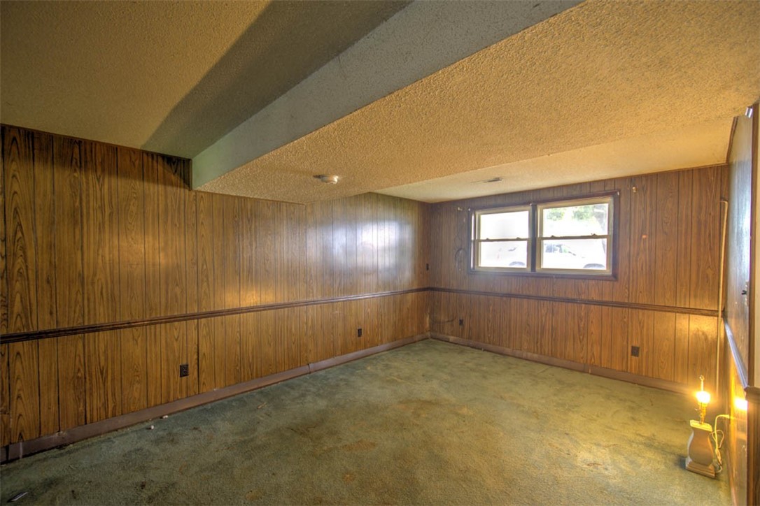 175 W Ash Avenue Property Photo 18