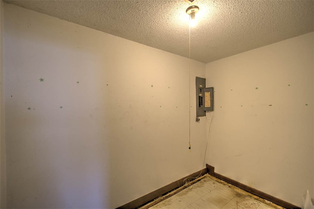 175 W Ash Avenue Property Photo 24