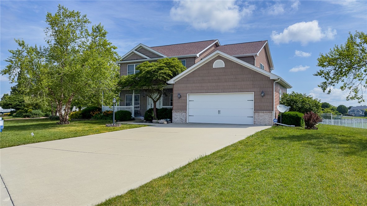 1618 English Oak Drive Property Photo 2