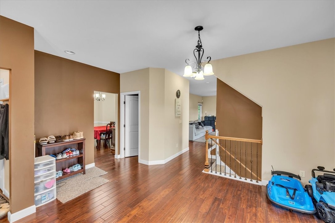 1618 English Oak Drive Property Photo 18