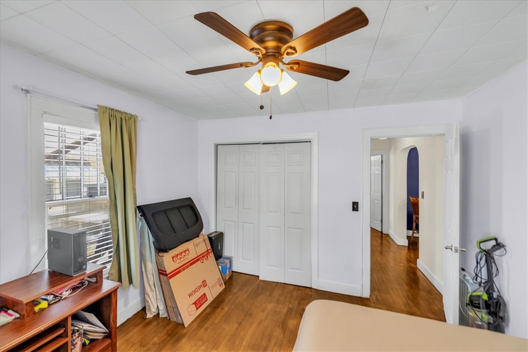 2709 Marshall Avenue Property Photo 16