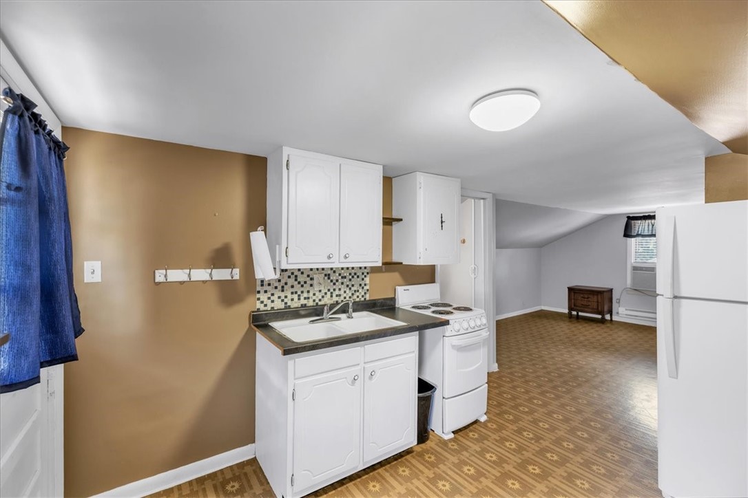 2709 Marshall Avenue Property Photo 23