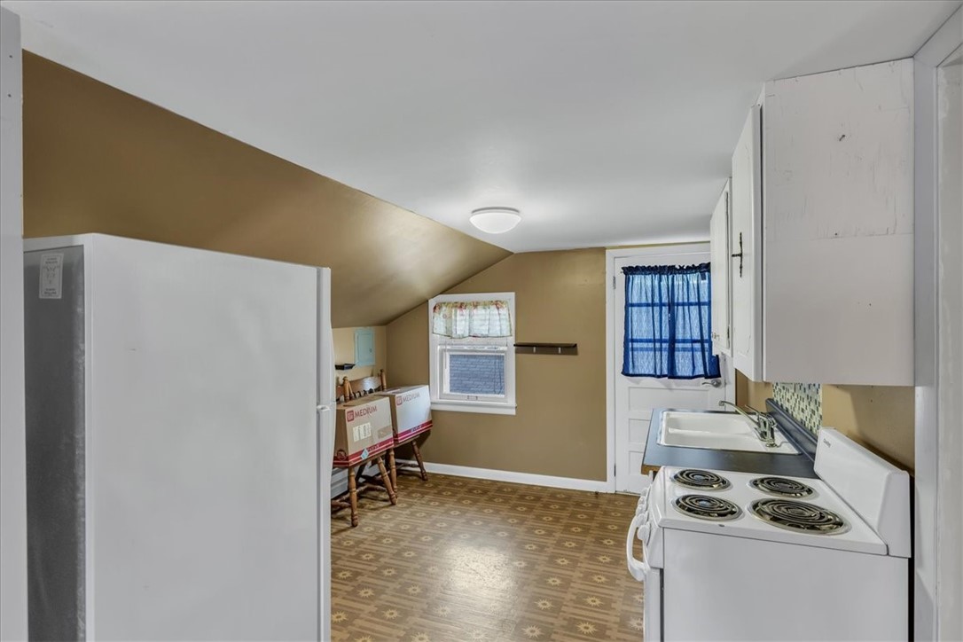 2709 Marshall Avenue Property Photo 25