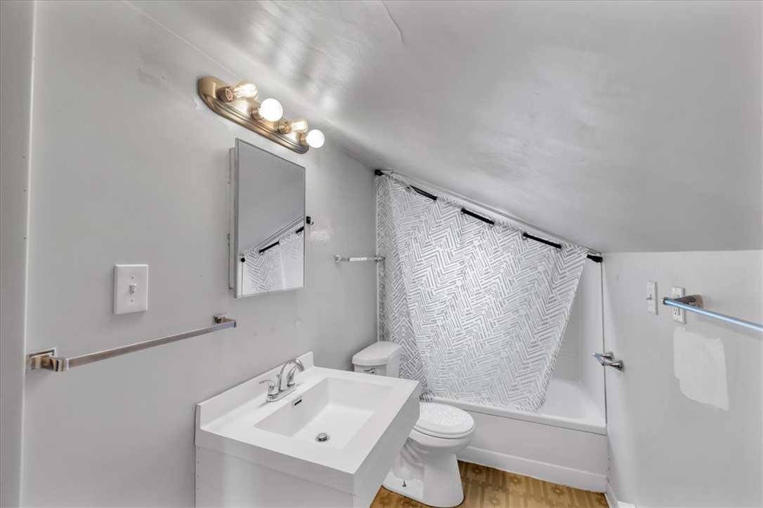2709 Marshall Avenue Property Photo 27