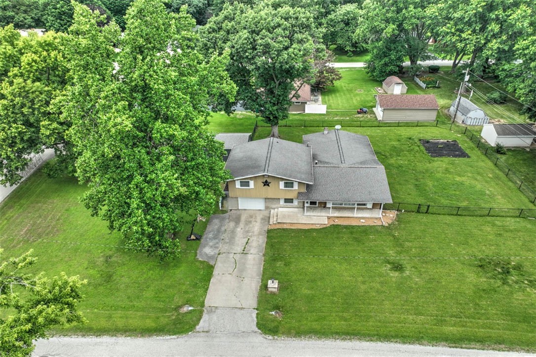 76 Valley Drive Property Photo 2