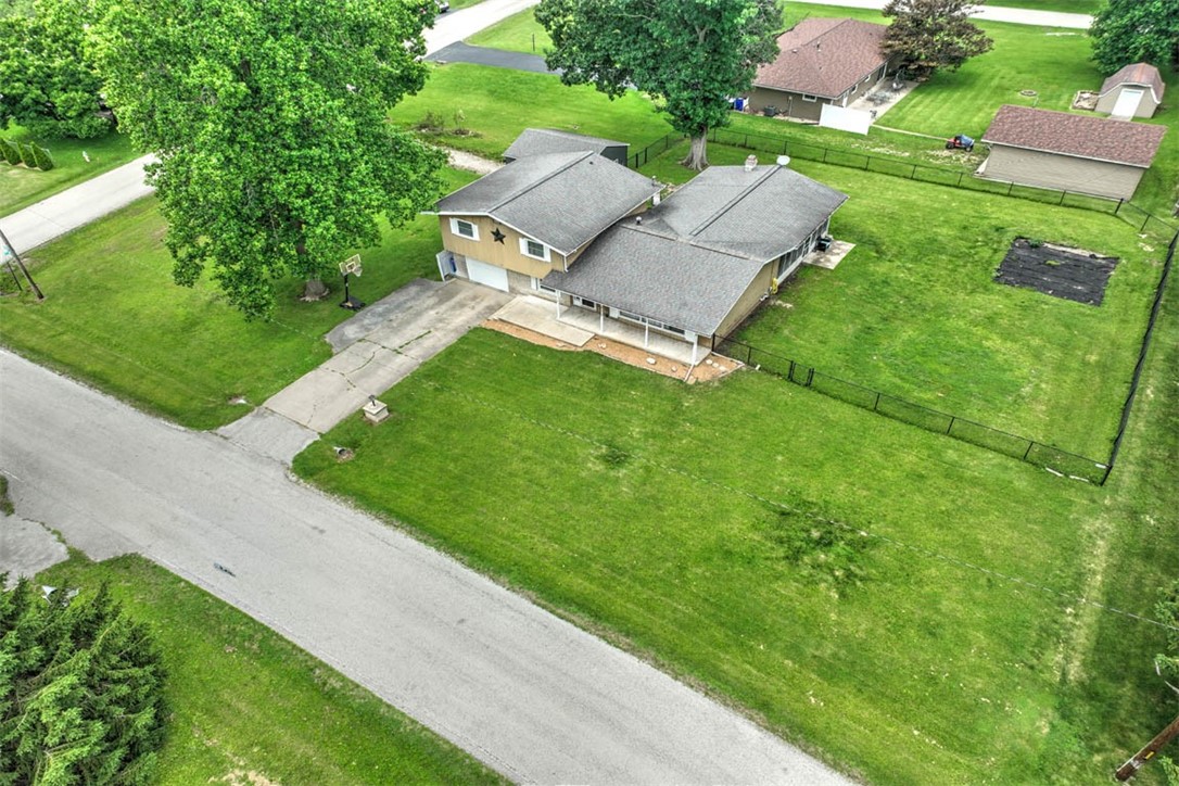 76 Valley Drive Property Photo 3