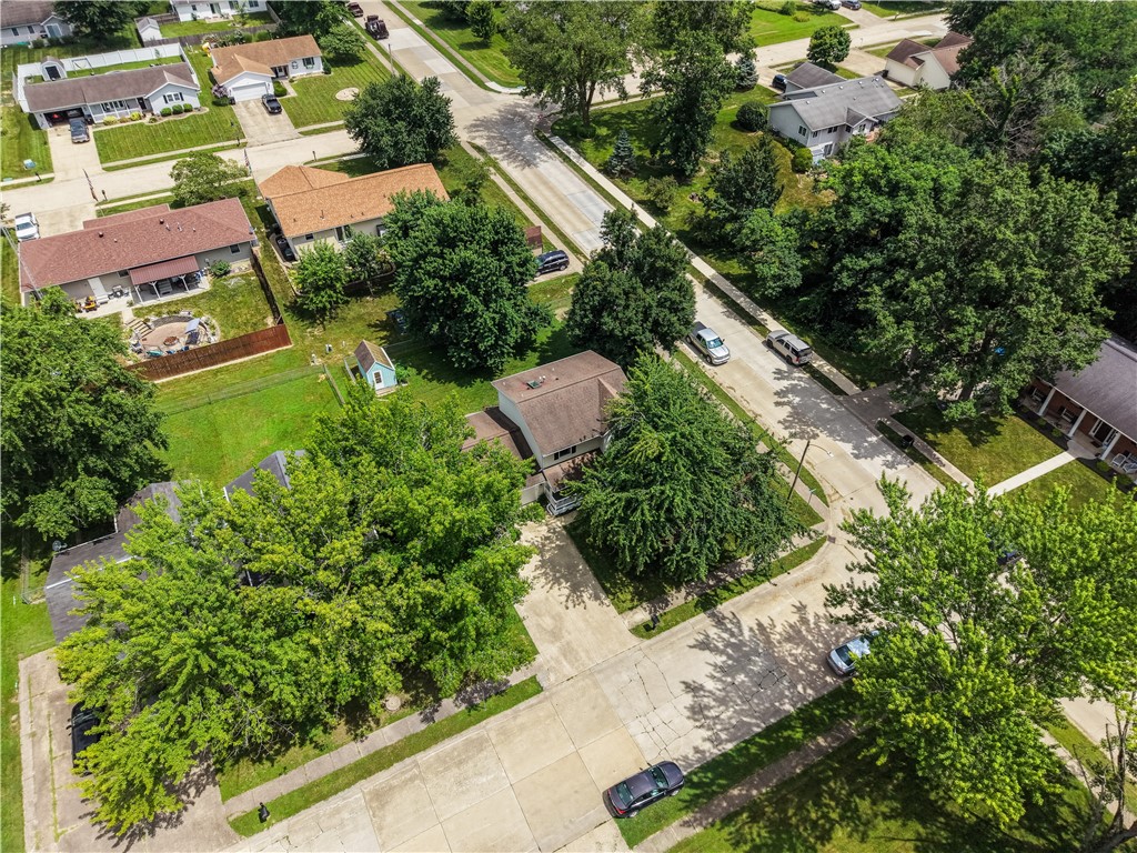 2012 Redoak Street Property Photo 2