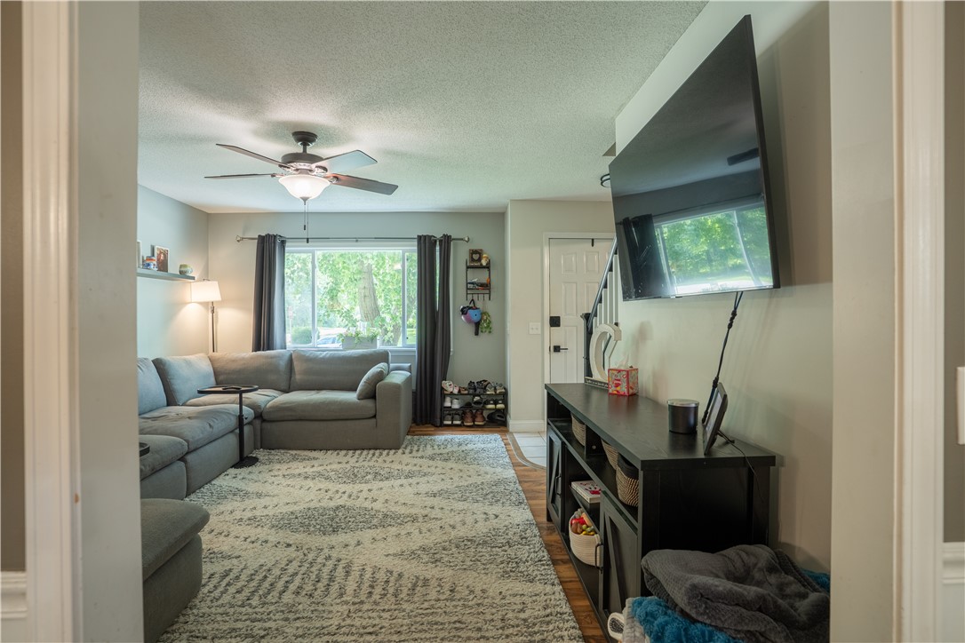2012 Redoak Street Property Photo 11