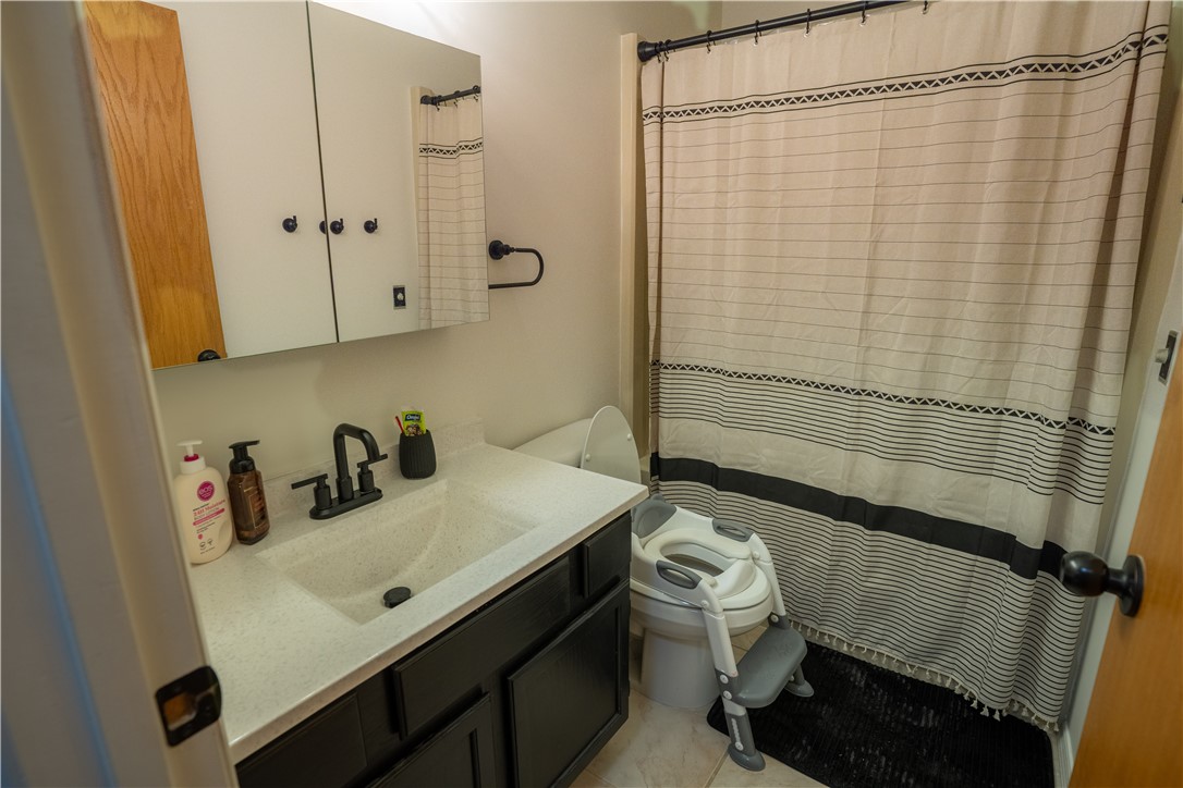 2012 Redoak Street Property Photo 25