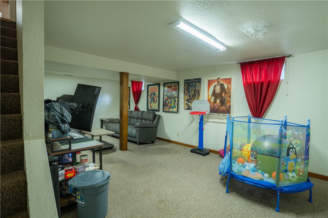 2012 Redoak Street Property Photo 28