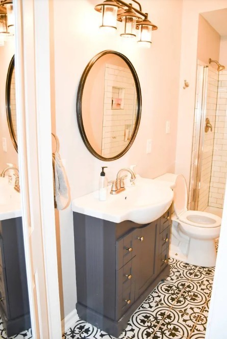3232 Richmond Avenue Property Photo 6