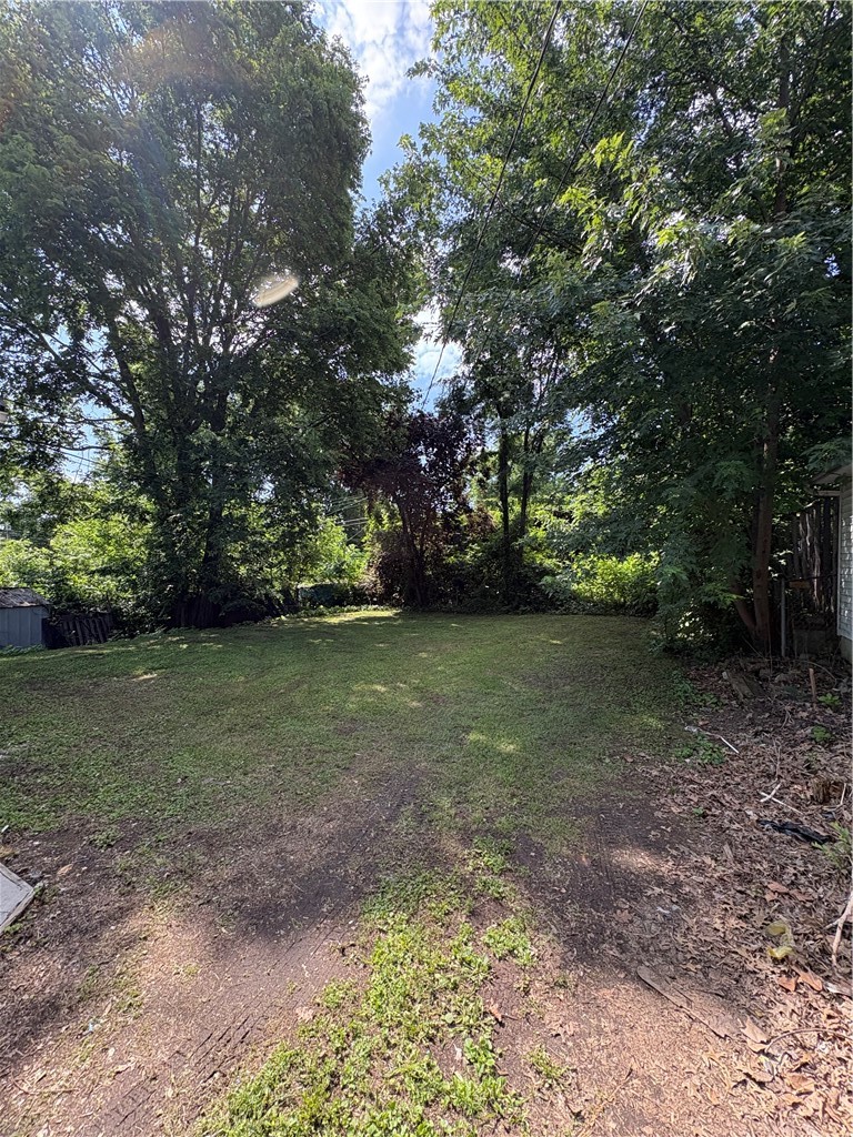 1095 Clay Street Property Photo 18