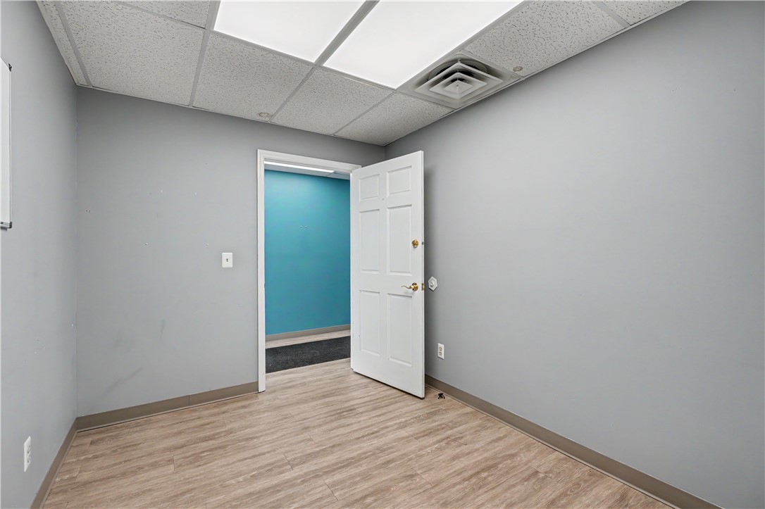 1706 Warrington Avenue Property Photo 19
