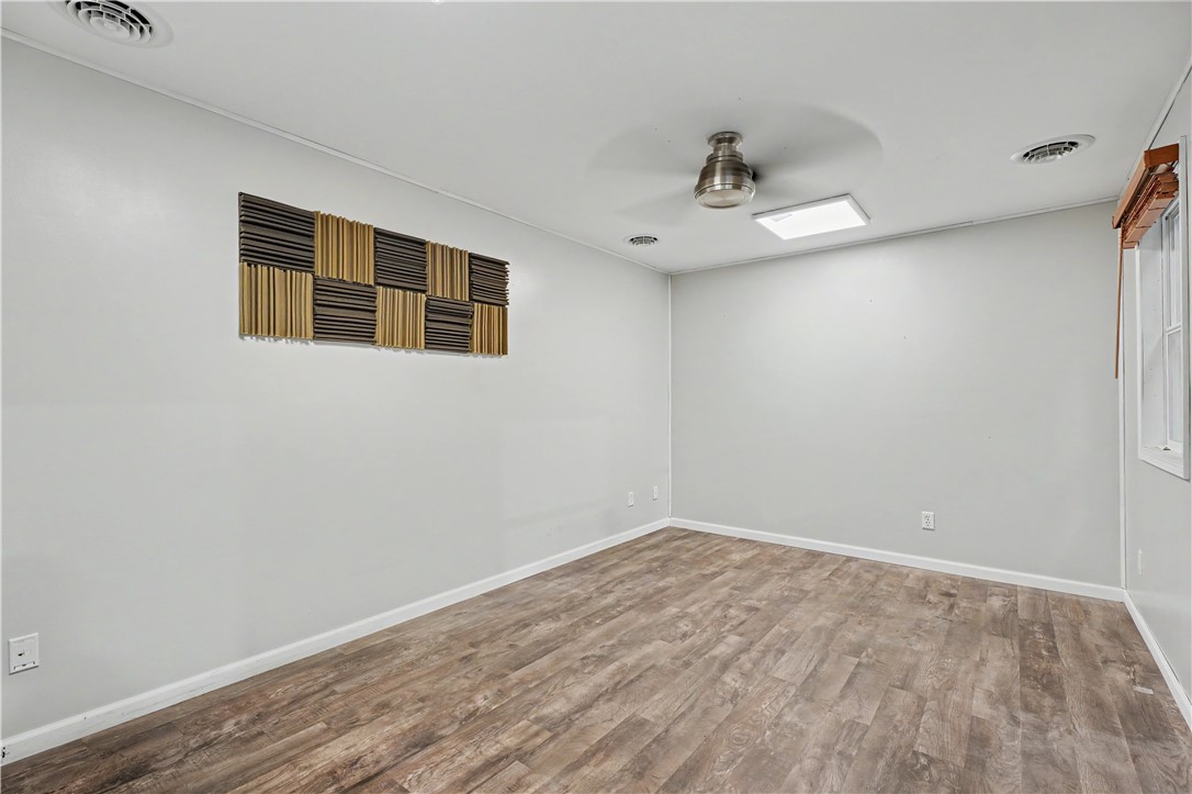 1706 Warrington Avenue Property Photo 24