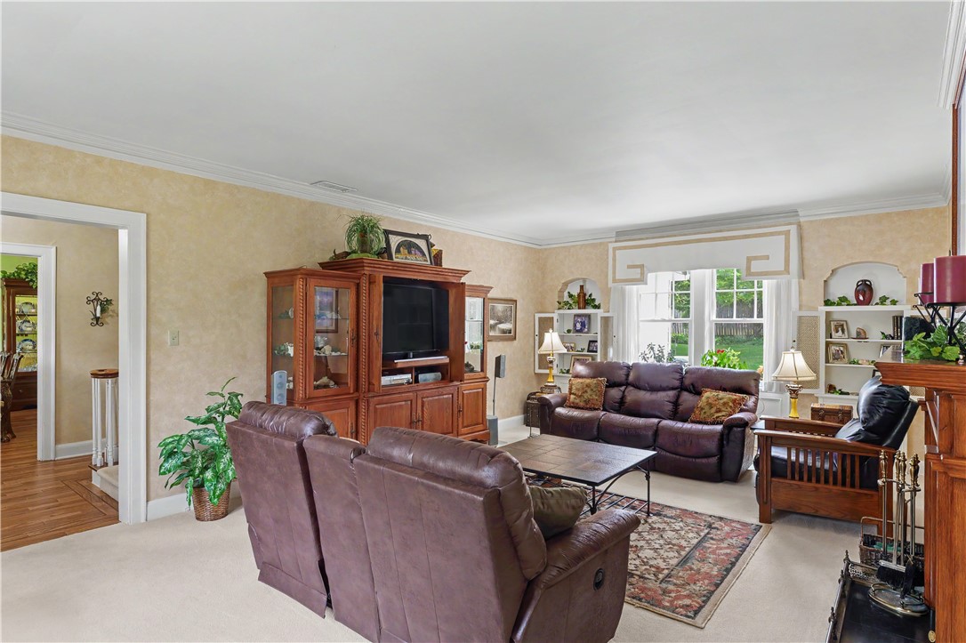 34 Maywood Drive Property Photo 8