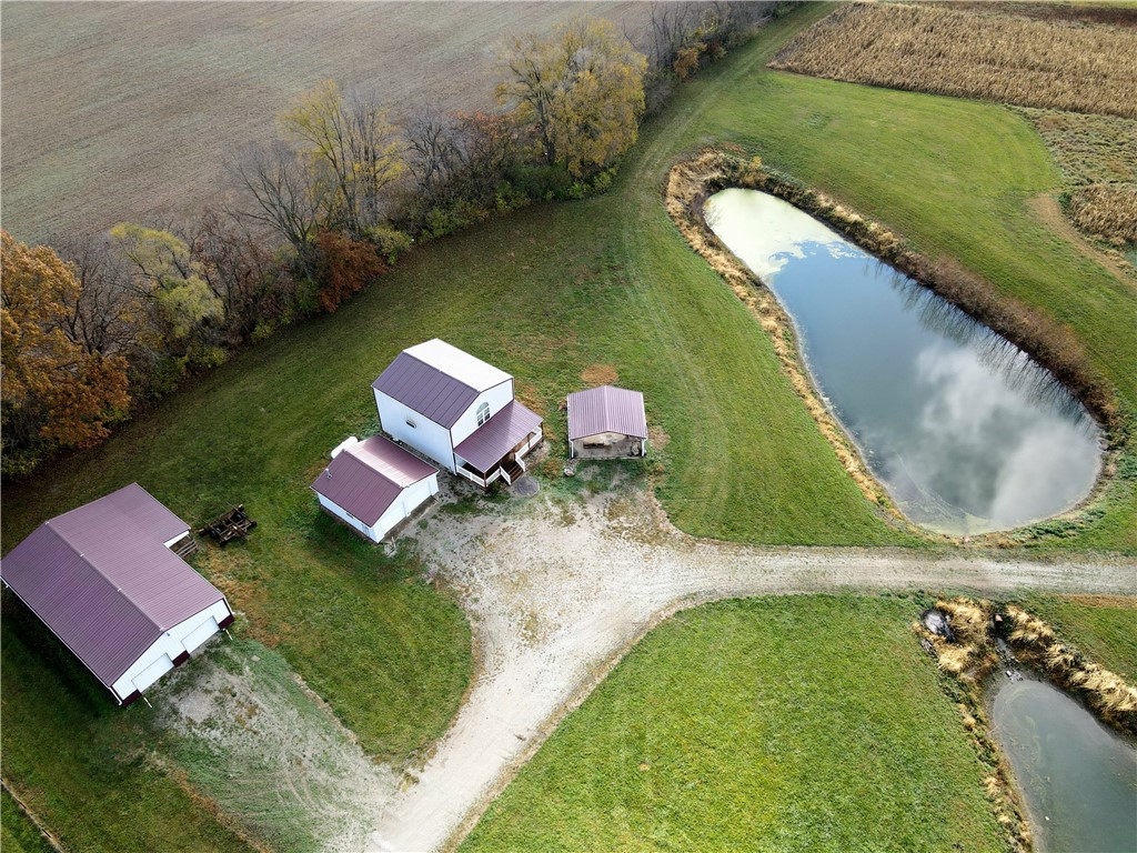 - 1100 N Road Property Photo 4