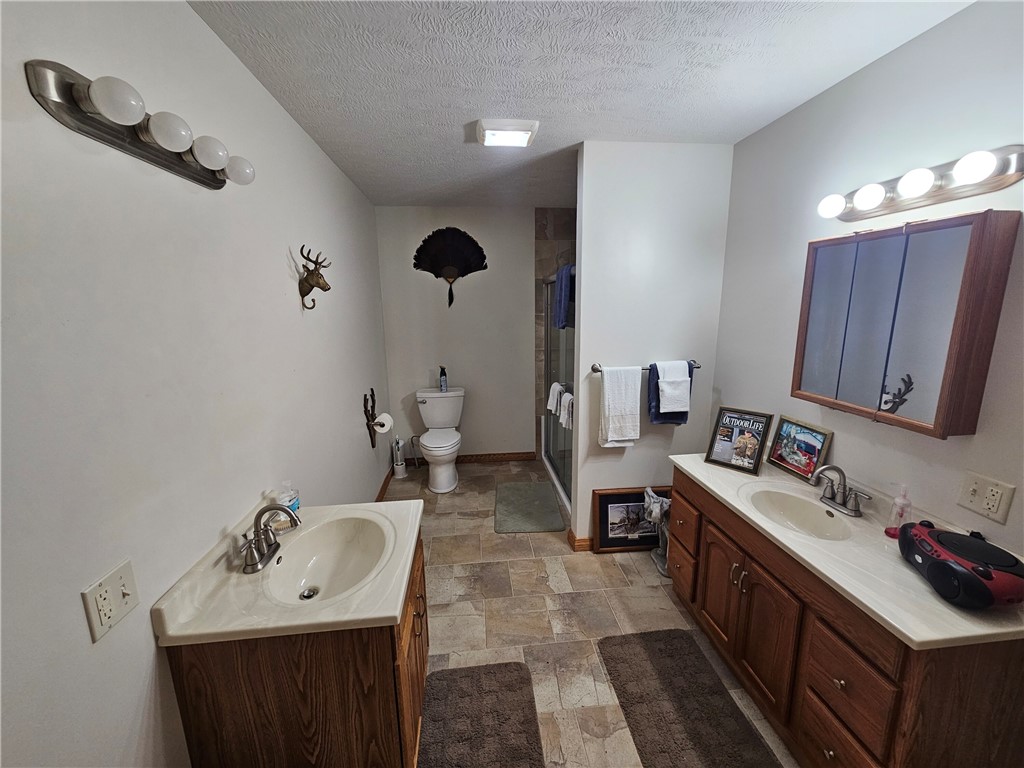 - 1100 N Road Property Photo 15
