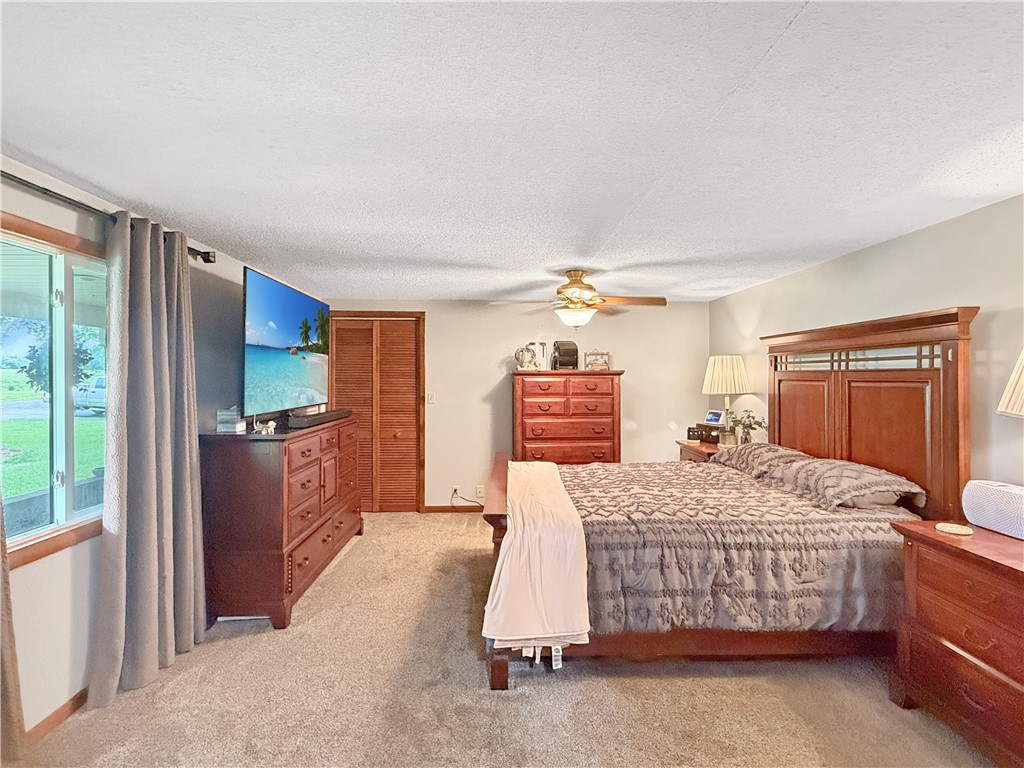 1265 W Ash Avenue Property Photo 12