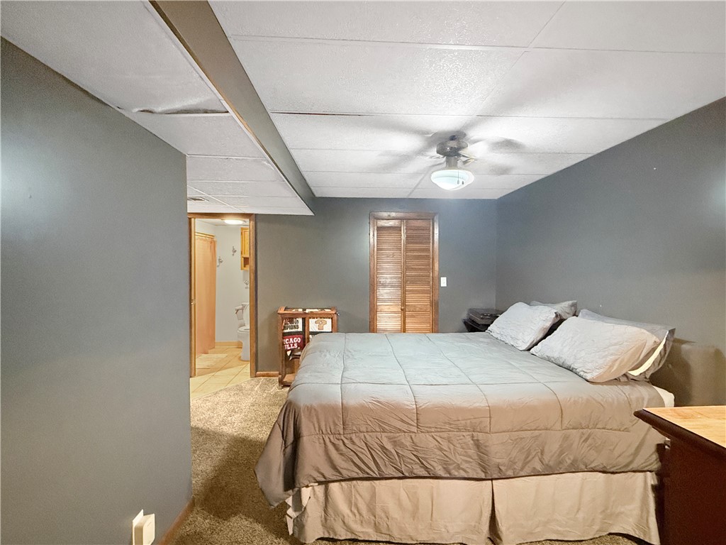 1265 W Ash Avenue Property Photo 19