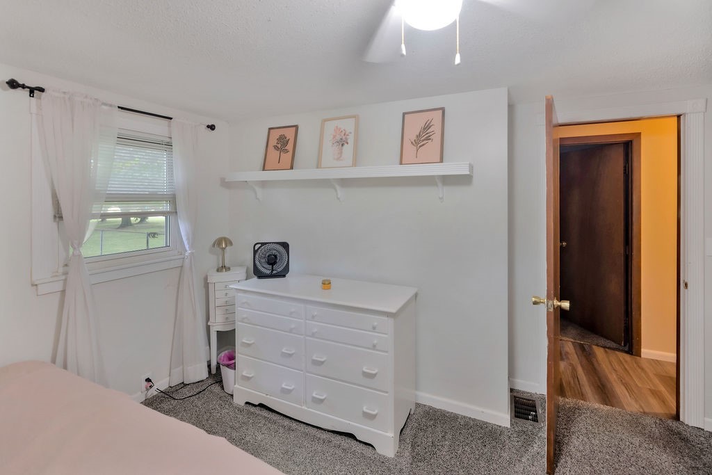 1265 W Ash Avenue Property Photo 33