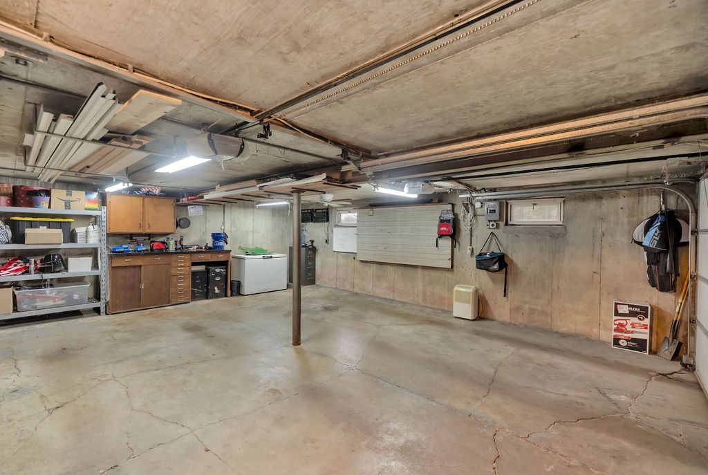 1265 W Ash Avenue Property Photo 38