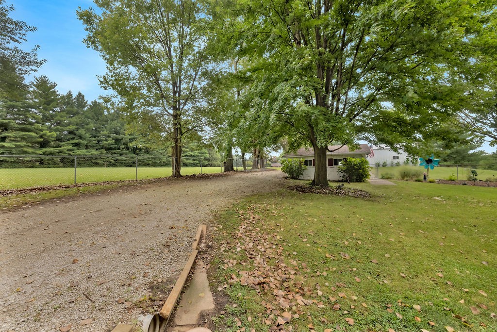 1265 W Ash Avenue Property Photo 43