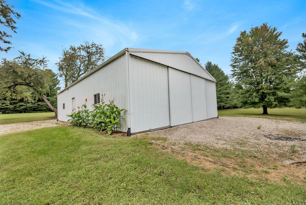 1265 W Ash Avenue Property Photo 44