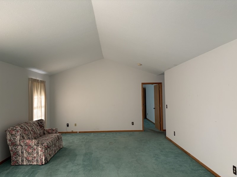 12 Lafayette Meadows Property Photo 7