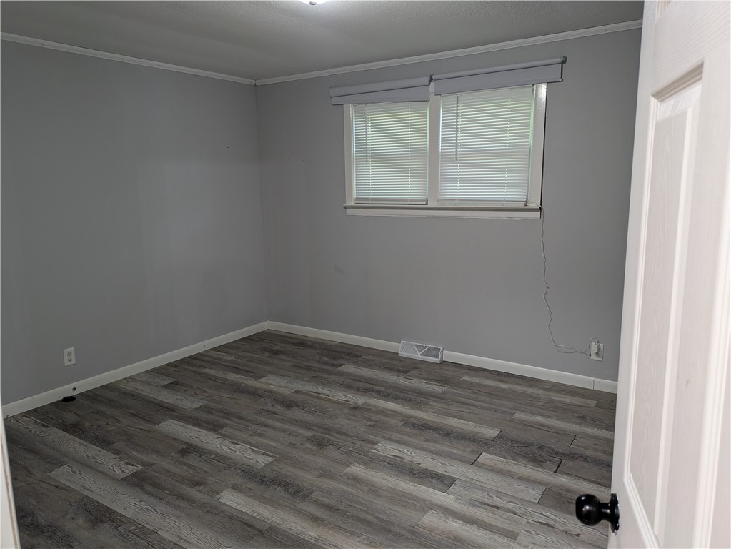 404 E Madison Street Property Photo 4