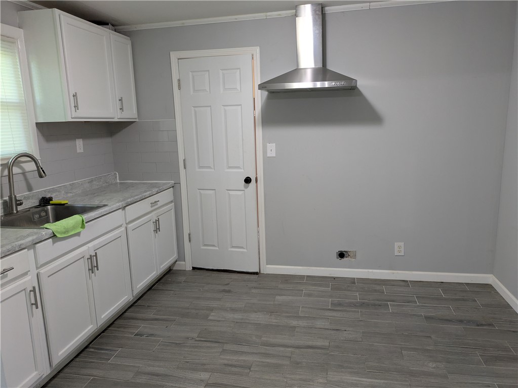 404 E Madison Street Property Photo 7