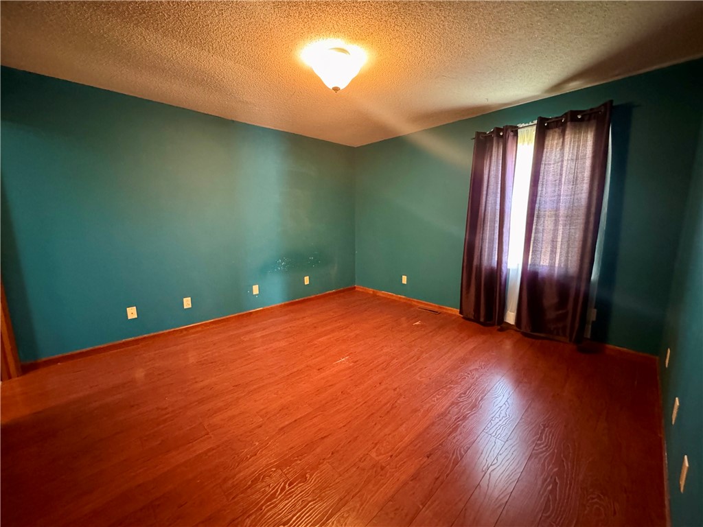 405 Price Avenue Property Photo 5