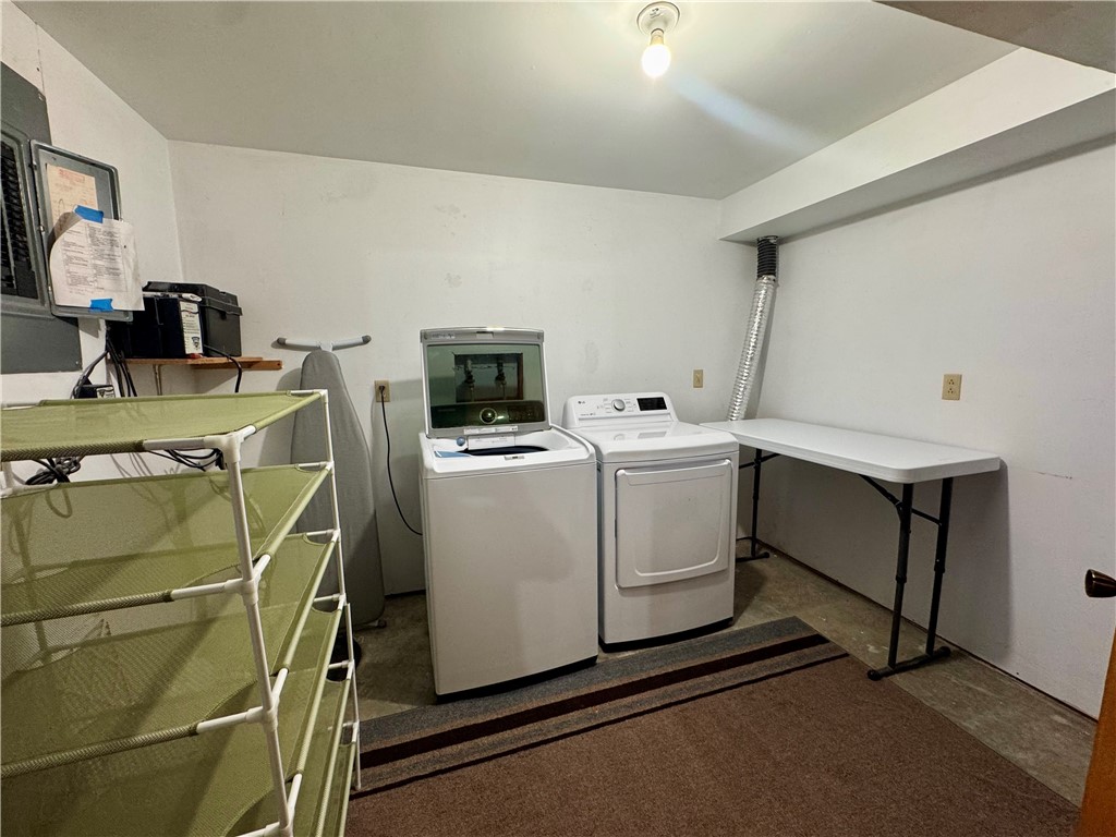 405 Price Avenue Property Photo 12
