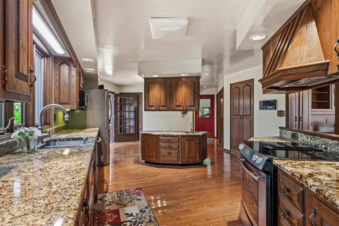 907 S Chestnut Street Property Photo 10