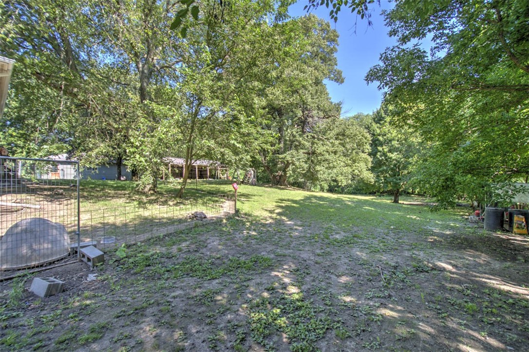 915 E 2700 North Road Property Photo 24